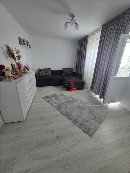 Pantelimon - Morarilor, 2 camere, decomandat, constr.1984