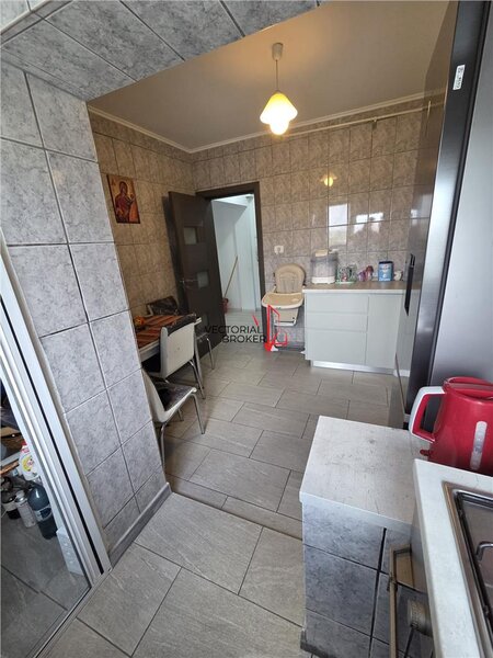 Pantelimon - Morarilor, 2 camere, decomandat, constr.1984